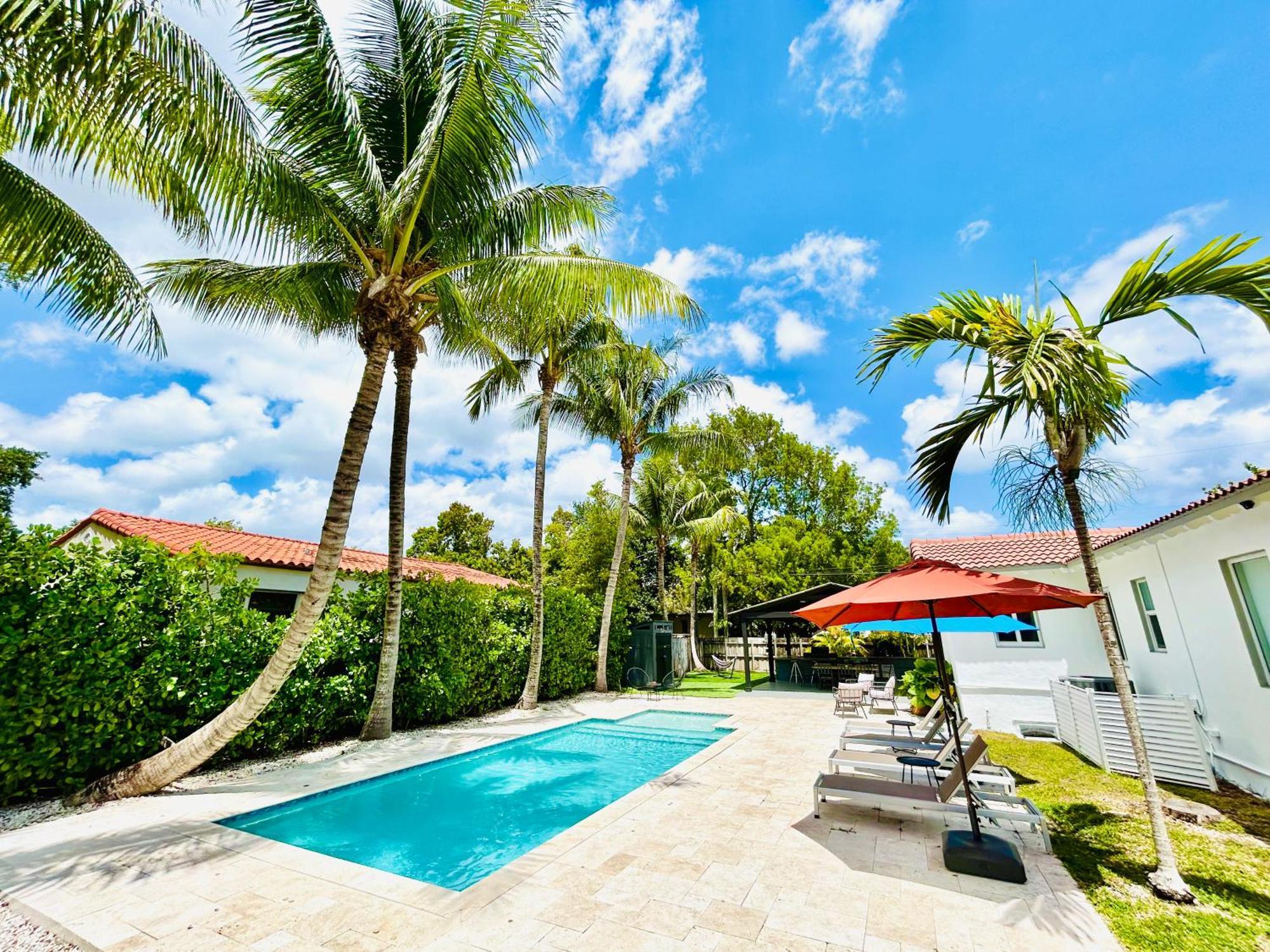 Tropical Paradise 3br Oasis With Heated Pool And Summer Kitchen Сasa de vacaciones *